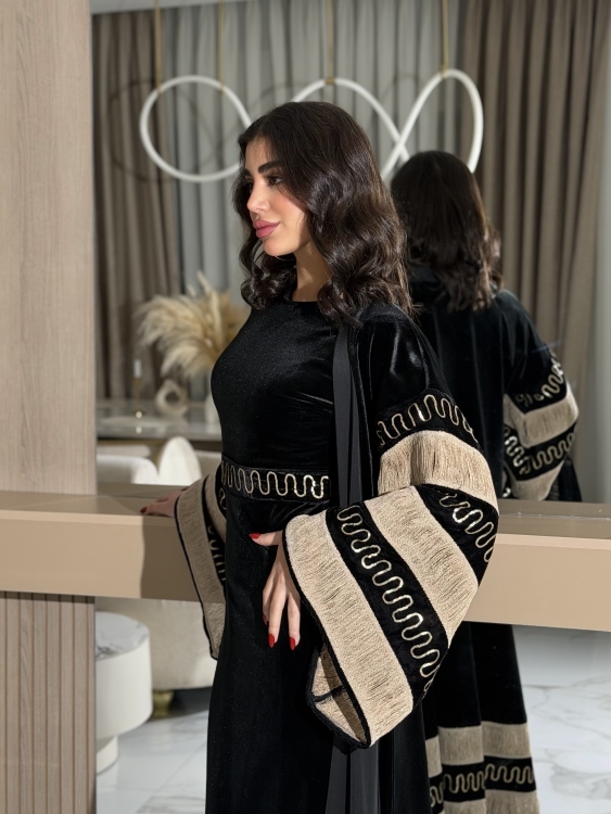 Luxury Velvet Bisht & Dress Set  جلابية الدانه ب