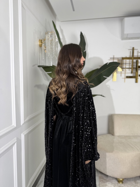 Dress with a sequined velvet bisht جلابية ميرا