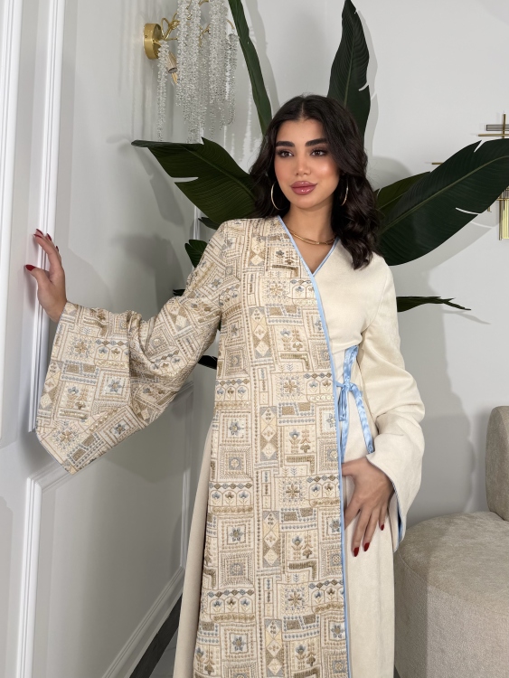 Open Front Jalabiya With Belt جلابية مسك