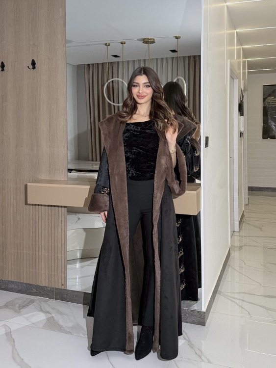 Embroidered Fur Bisht  without belt بشت شموخ