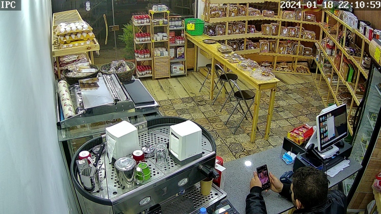 معرض بيع منتجات خبز و كوفي هاوس