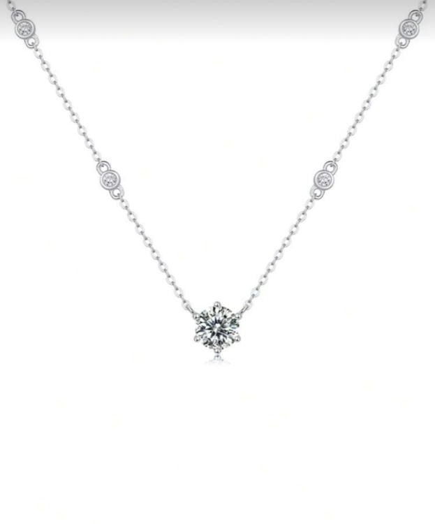 سنسال موزنايت بديل الألماس 