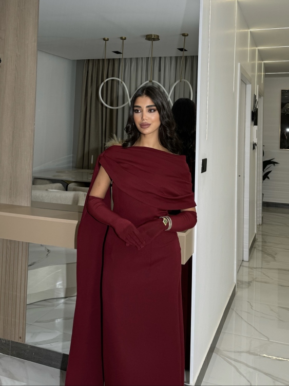 (جوليا )Elegant Julia Dress – One Shoulder & Draped Side Cape