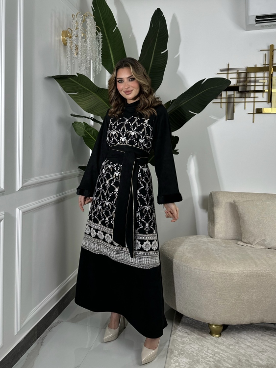 Jalabiya Dress With Fur Collar(دهبي وابيض)جلابية الكشخه 
