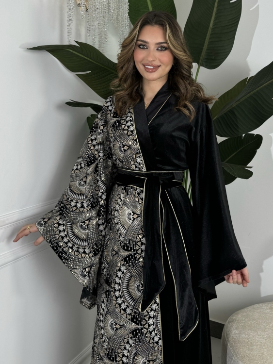 Open Front Jalabiya With Belt جلابية الشيخة 