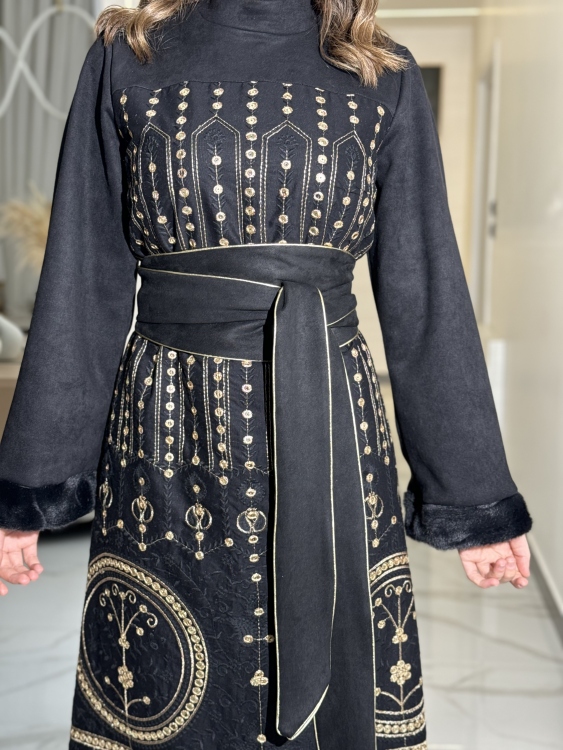Jalabiya Dress With Fur Collar(دهبي)جلابية الكشخه 