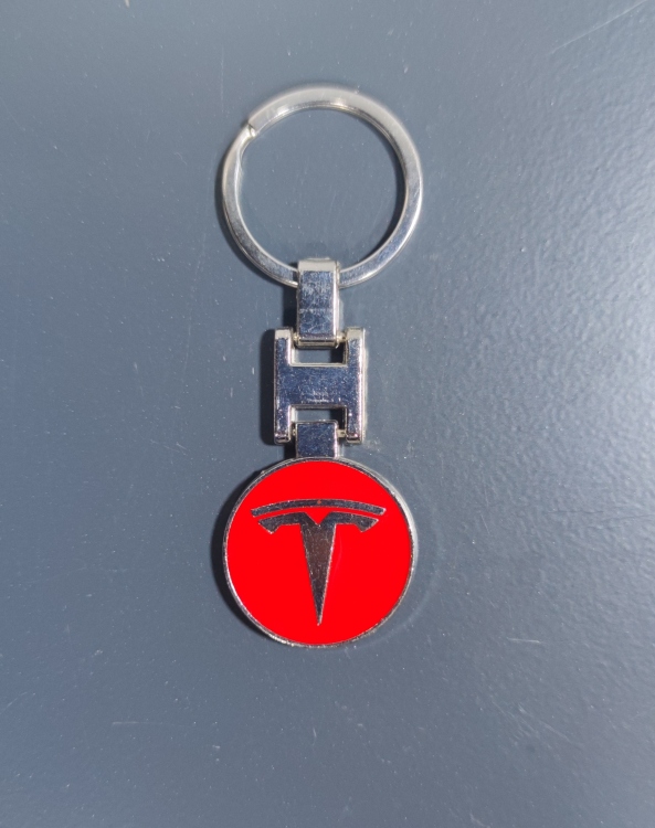 ميدالية تيسلا كروم 