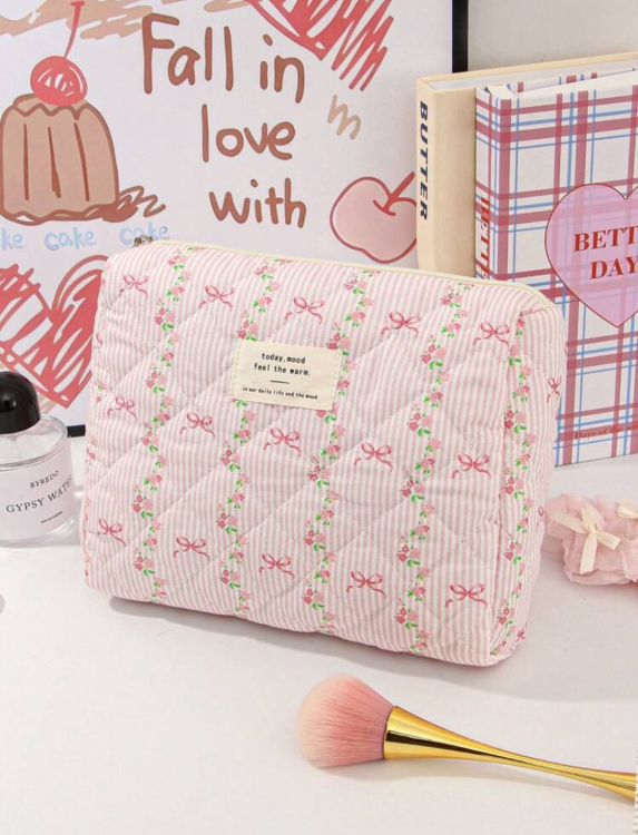 Flowers make up bag