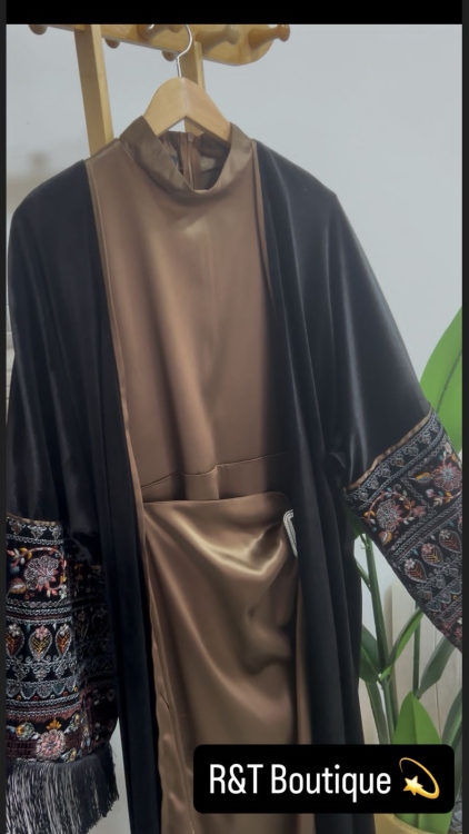 عباية مخمل قطعتين ( فستان + بشت ) / بني 
