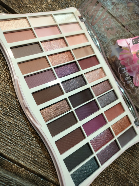 باليت أي شدو dodo girl eyeshadow 