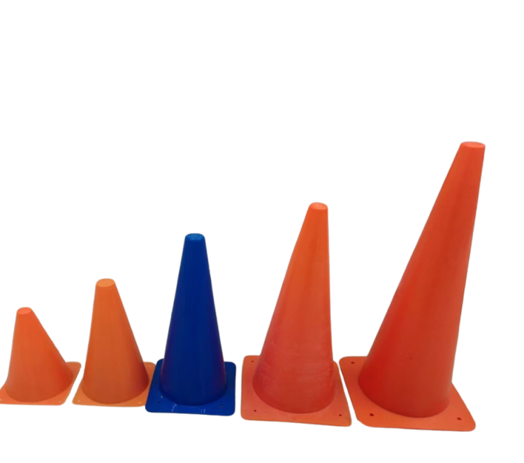 مخاريط تدريب رياضي