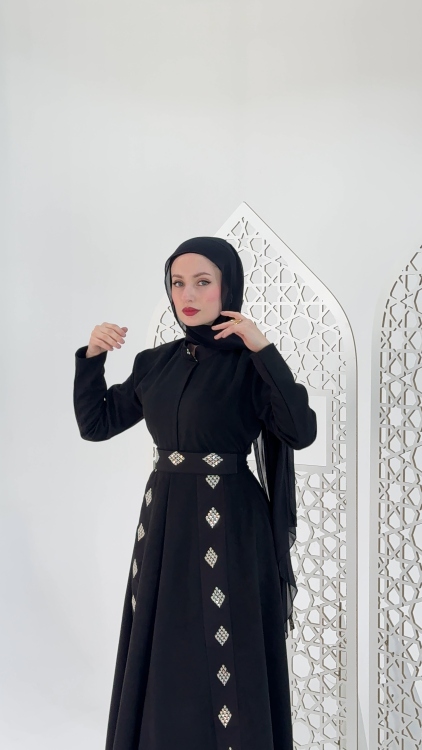 فستان رايا  باللون (الاسود)