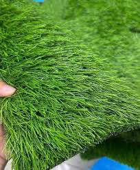عشب صناعي 