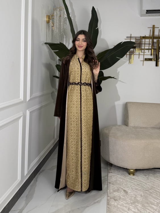 Embroidered Velvet Dress & Velvet Bisht الملكه