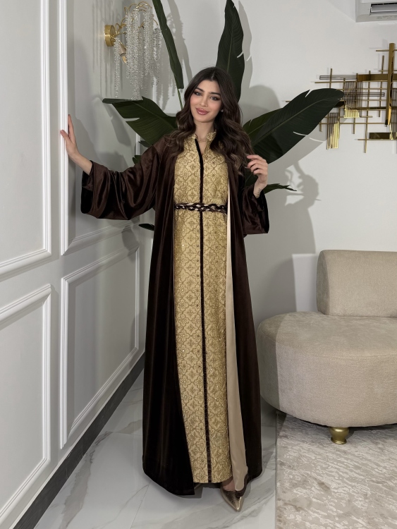 Embroidered Velvet Dress & Velvet Bisht الملكه