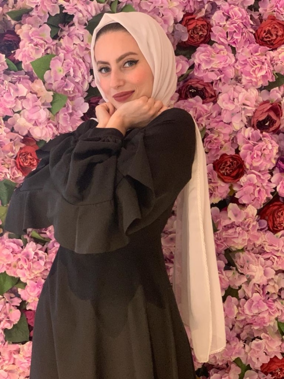 فستان الاميرات باللون الاسود