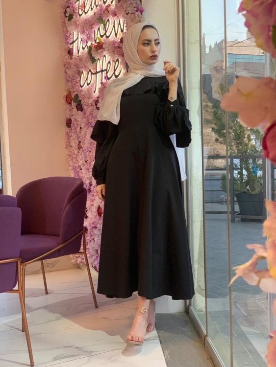 فستان الاميرات باللون الاسود