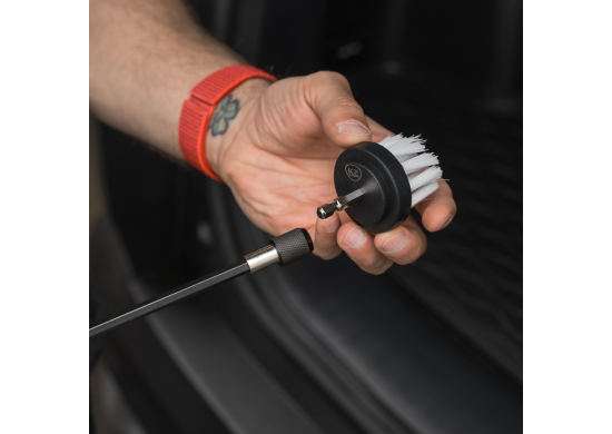 ثلاث فرش بأحجام مختلفة لتناسب مجموعة واسعة من الاستخدامات K2 BRILL SET PRO