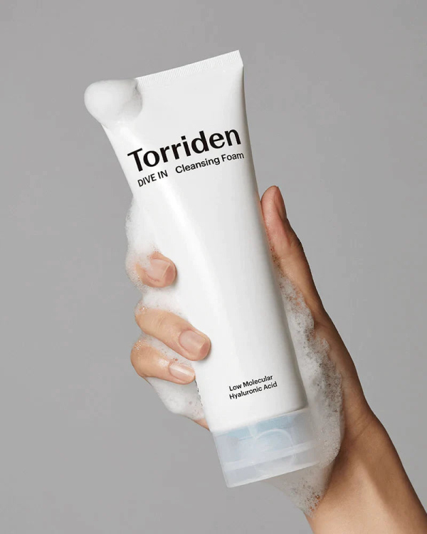 Torriden DIVE-IN Low Molecular Hyaluronic Acid Cleansing توريدن دايف-إن غسول رغوي بحمض الهيالورونيك