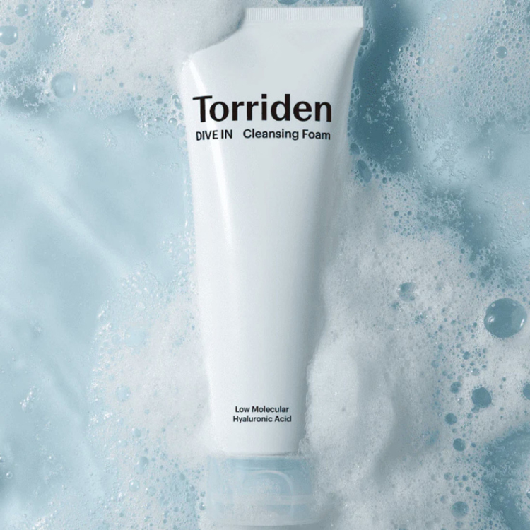 Torriden DIVE-IN Low Molecular Hyaluronic Acid Cleansing توريدن دايف-إن غسول رغوي بحمض الهيالورونيك
