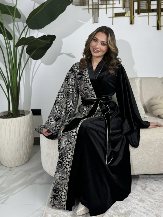 Open Front Jalabiya With Belt جلابية الشيخة 