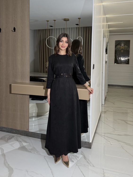 Embroidered Fur Bisht with Suede Dress  جلابية شموخ الفرو