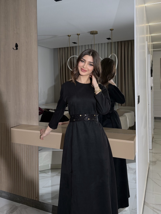 Embroidered Fur Bisht with Suede Dress  جلابية شموخ الفرو