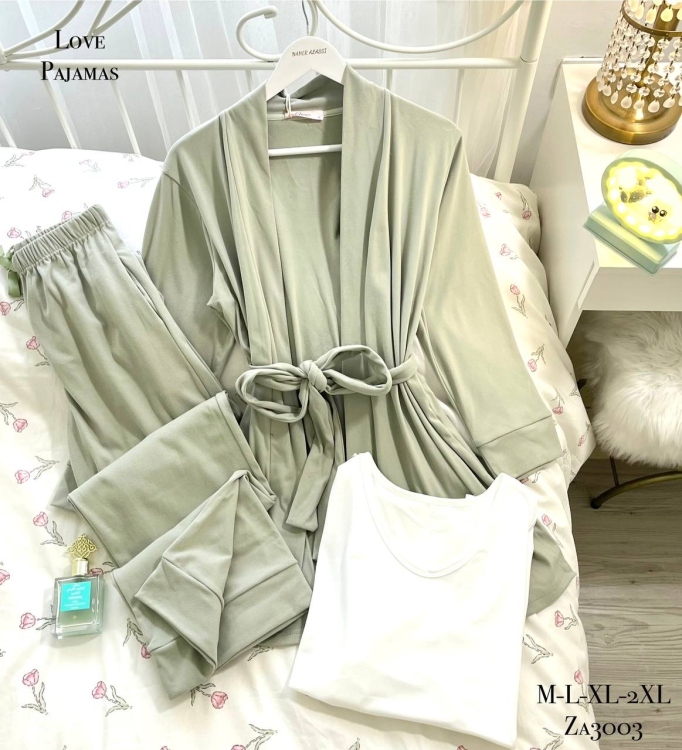 بيجامه 3 قطع 