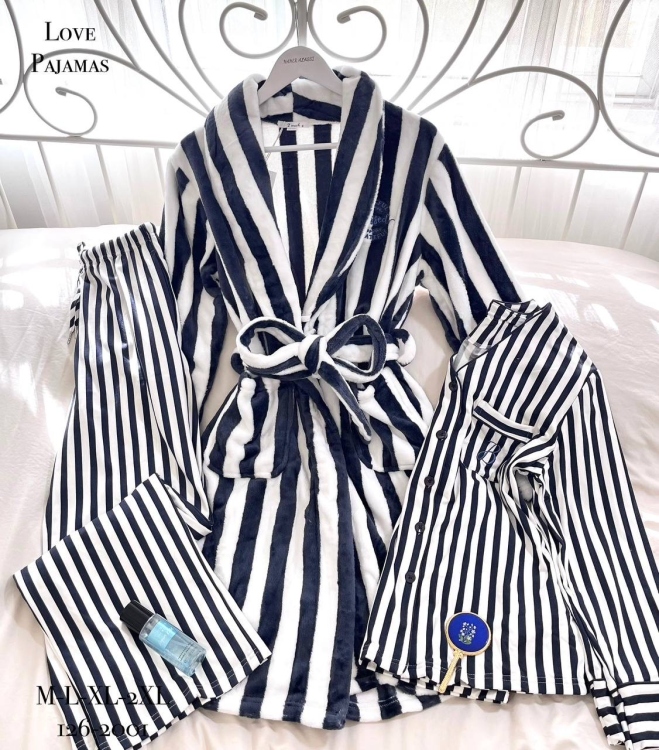 بيجامه 3 قطع 2001