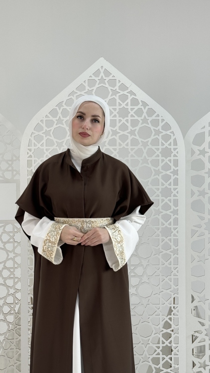 طقم السلام باللون البني نقشة الخط