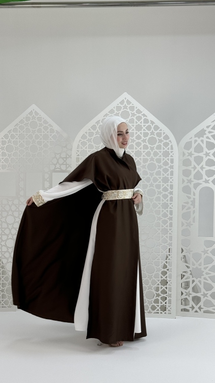 طقم السلام باللون البني نقشة الخط