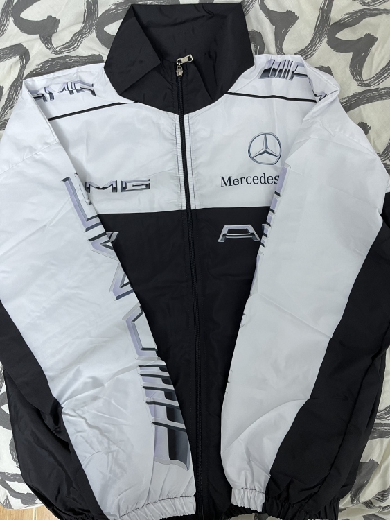 جاكيت مرسيدس خفيف 