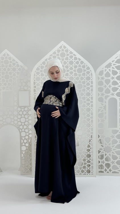 فستان رونق باللون الكحلي