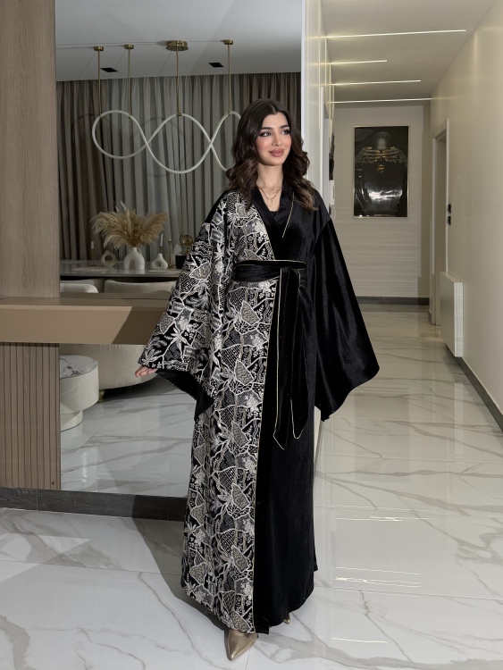 Open Front Jalabiya With Belt جلابية الشيخة  (نقشة ابيض)