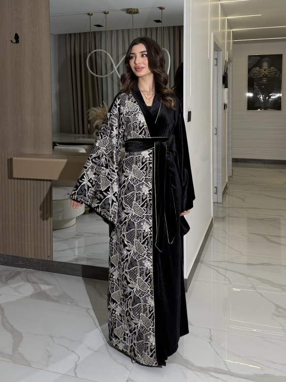 Open Front Jalabiya With Belt جلابية الشيخة  (نقشة ابيض)