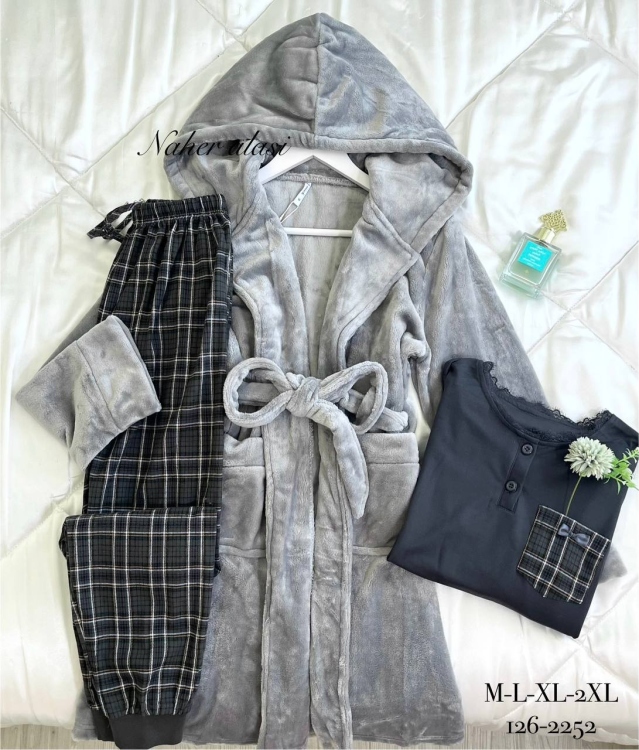 بيجامه 3 قطع 2252