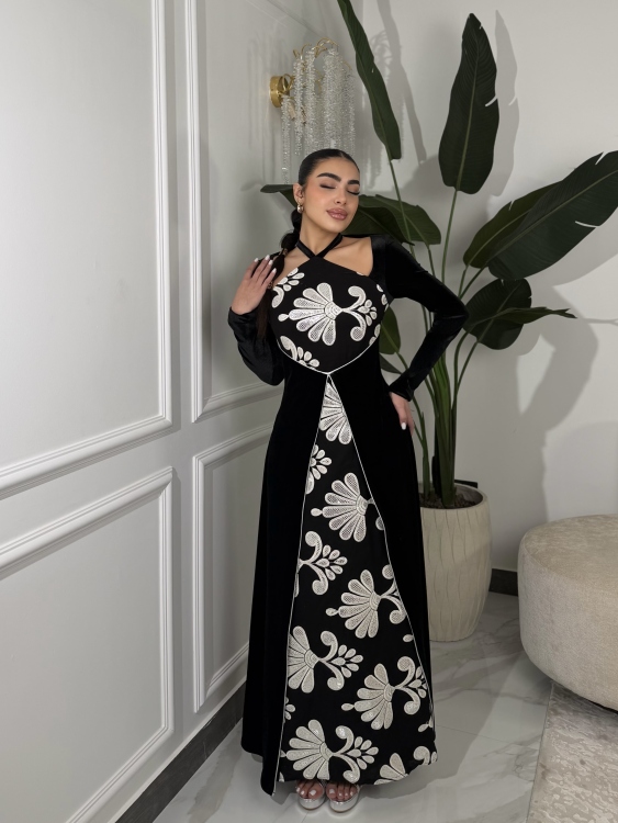 Black velvet  Sexy embroidered halter neck dress جلابية جذابة