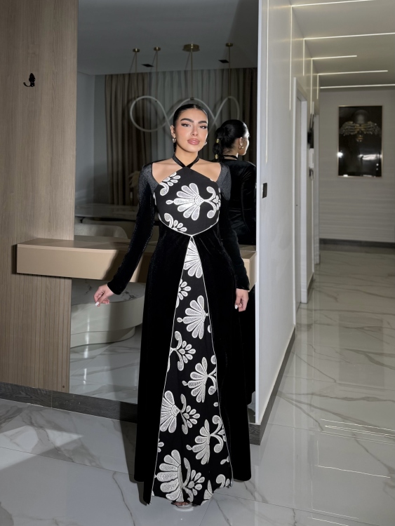 Black velvet  Sexy embroidered halter neck dress جلابية جذابة