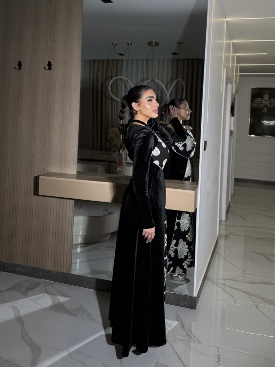 Black velvet  Sexy embroidered halter neck dress جلابية جذابة