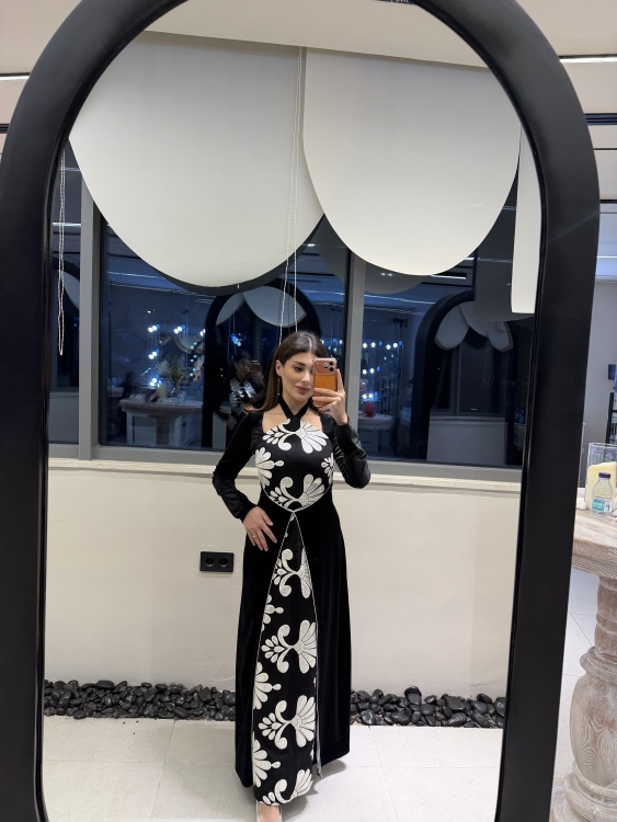 Black velvet  Sexy embroidered halter neck dress جلابية جذابة