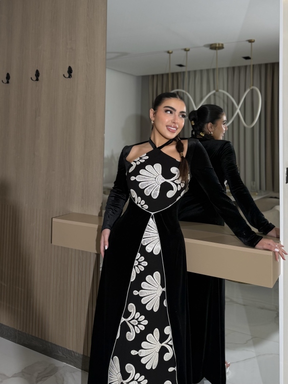 Black velvet  Sexy embroidered halter neck dress جلابية جذابة