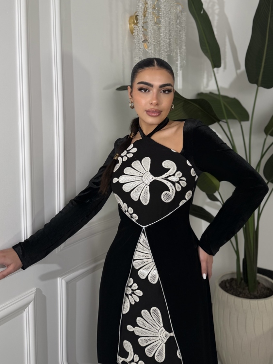 Black velvet  Sexy embroidered halter neck dress جلابية جذابة
