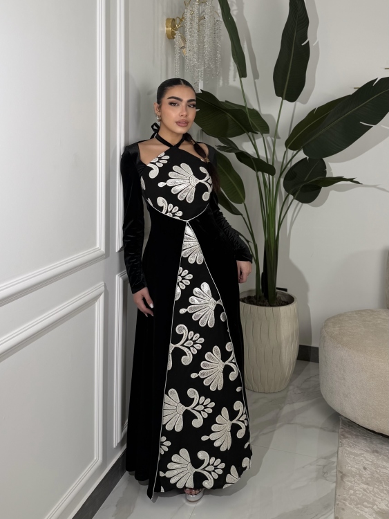 Black velvet  Sexy embroidered halter neck dress جلابية جذابة