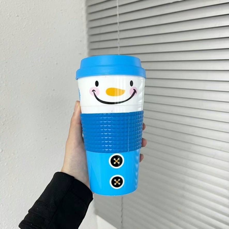 كوب بلاستيك 