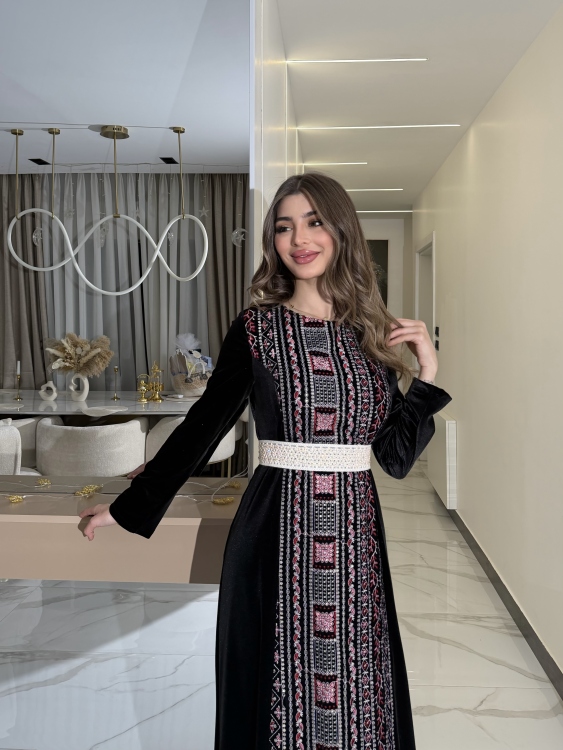 Luxury Velvet Bisht & Dress Set  embroidered فيروز