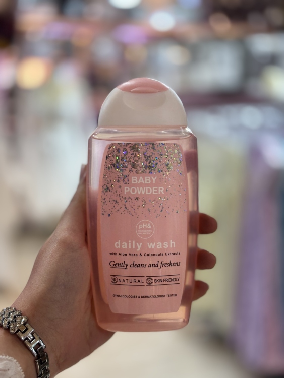غسول المناطق الحساسة Baby Powder 
