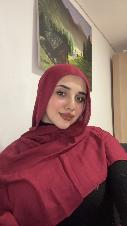 مودال كلاسيك بيرغندي 