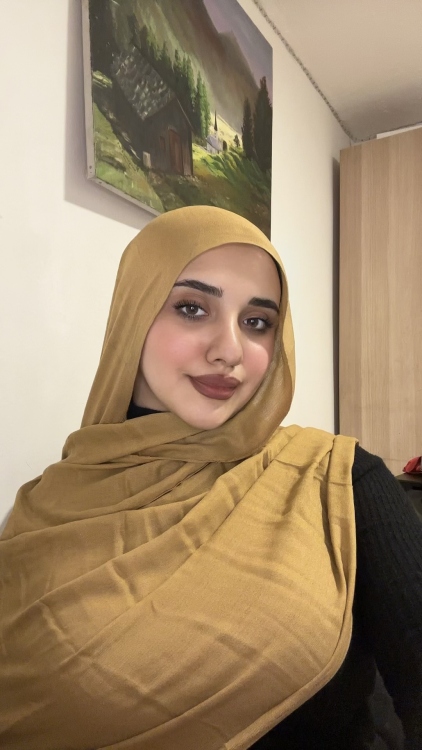 مودال كلاسيك عسلي غامق 