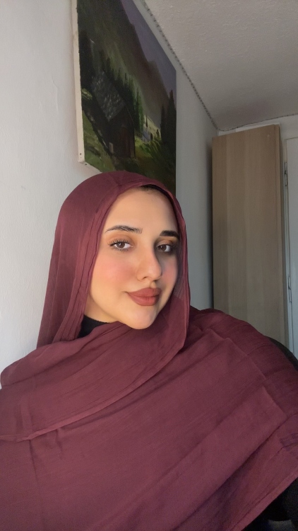 بيرغندي غامق (توتي )