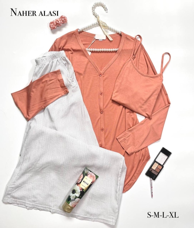 بيجامه 3 قطع 1010